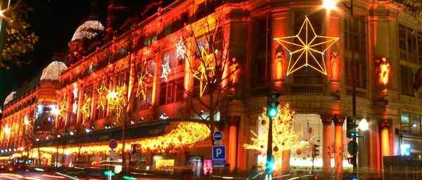 Paris-09-galeries-printemps-nuit-noel